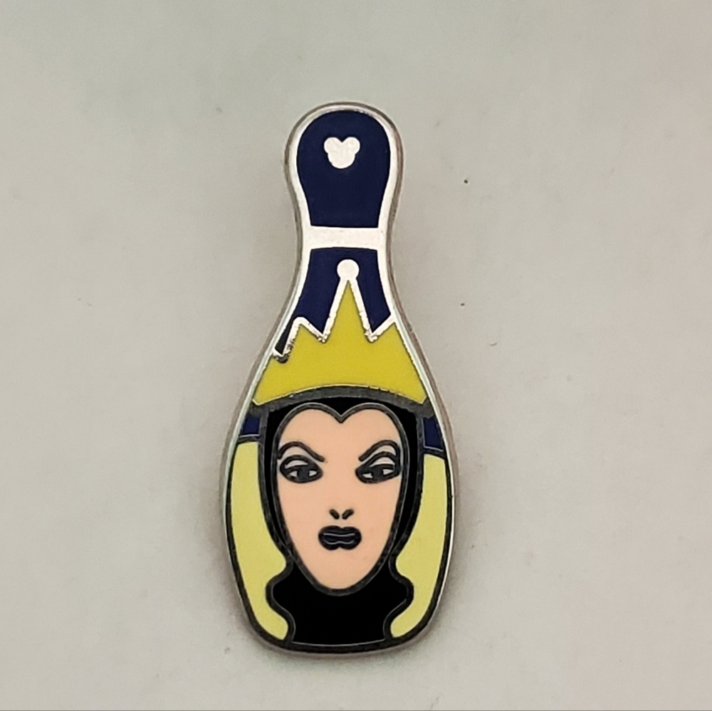 Disney Pin Trading Evil Queen Villains Bowling Pins Snow White Hidden Mickey Pin
